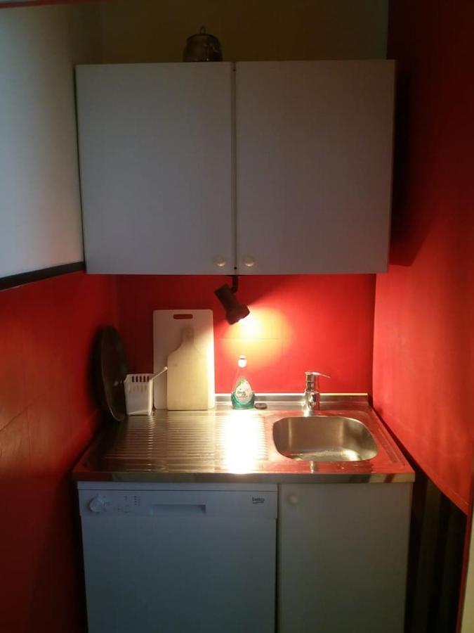 Geraeumige Zentrumsnahe Altbauwohnung ウィーン エクステリア 写真